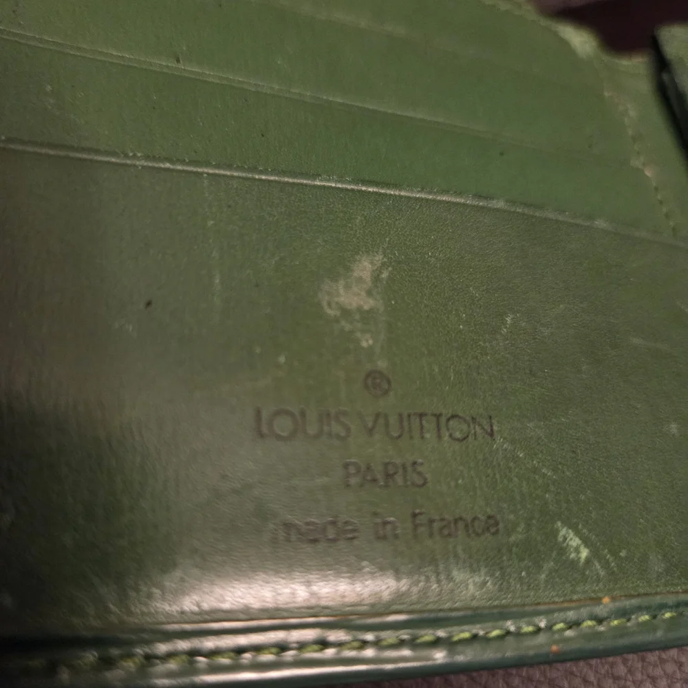 Vintage Louis Vuitton Epi Leather Bifold Wallet in Borneo Green